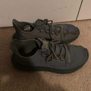 Army Green Otholite Adidas Sneakers Men’s size 6
